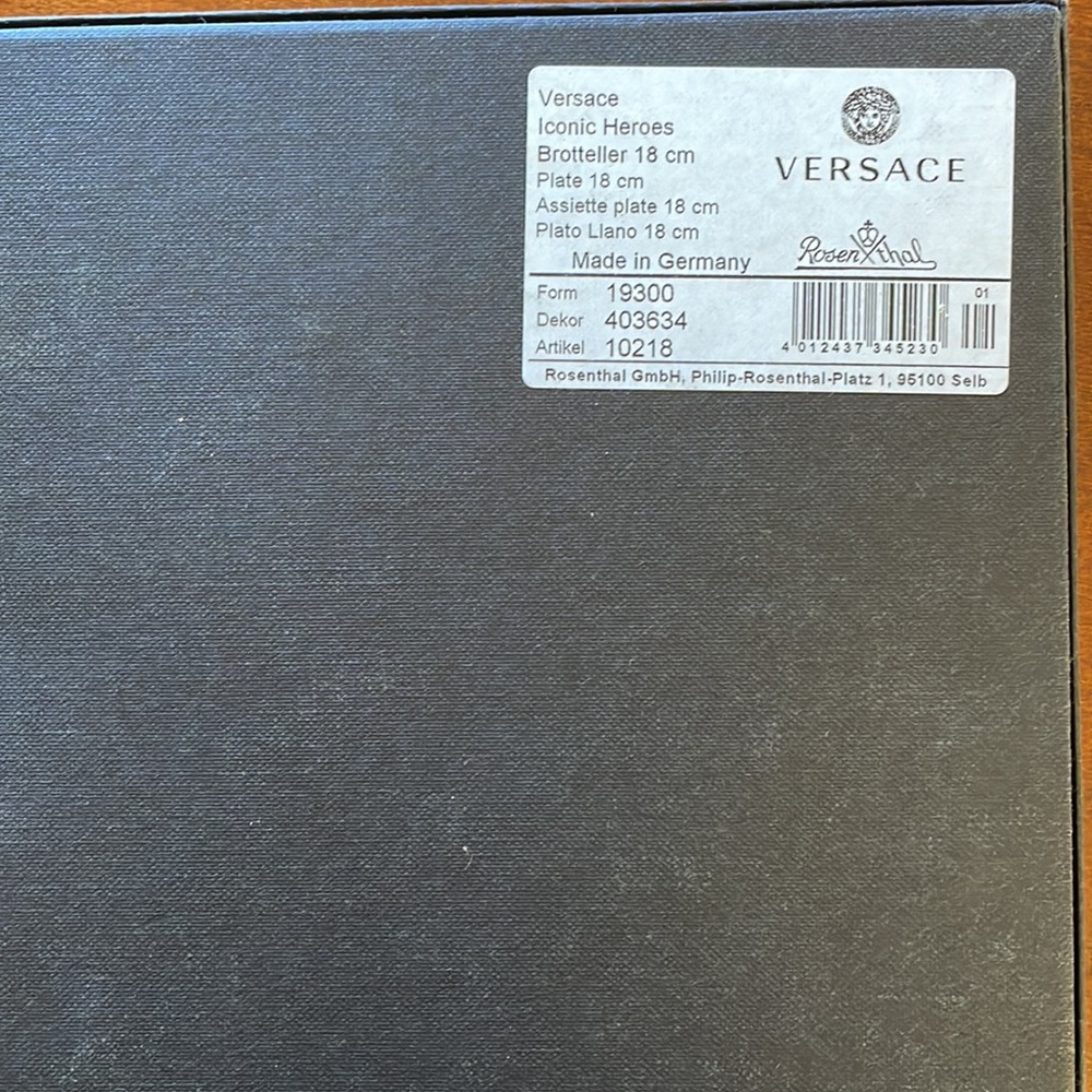 Rosenthal Versace Iconic Heroes Medusa Plate - Picture 7 of 8